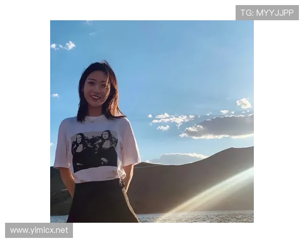 史梦瑶这生活跟模特大片比起来，街头买个煎饼怎么感觉两回事？